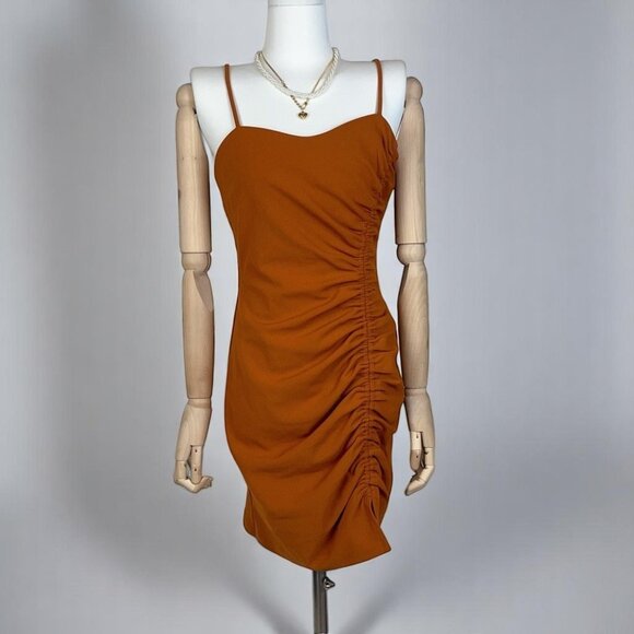 NWT Elliatt Oceana Mini Dress in Amber - Picture 2 of 7